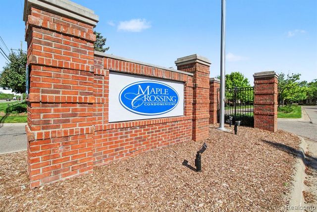 24211 Chesapeake Circle, Walled Lake, MI 48390