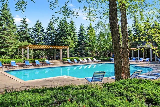 24211 Chesapeake Circle, Walled Lake, MI 48390