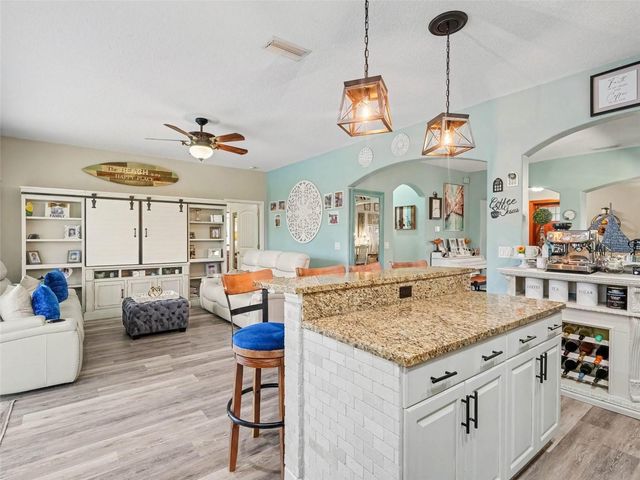 7124 34TH STREET E, Sarasota, FL 34243
