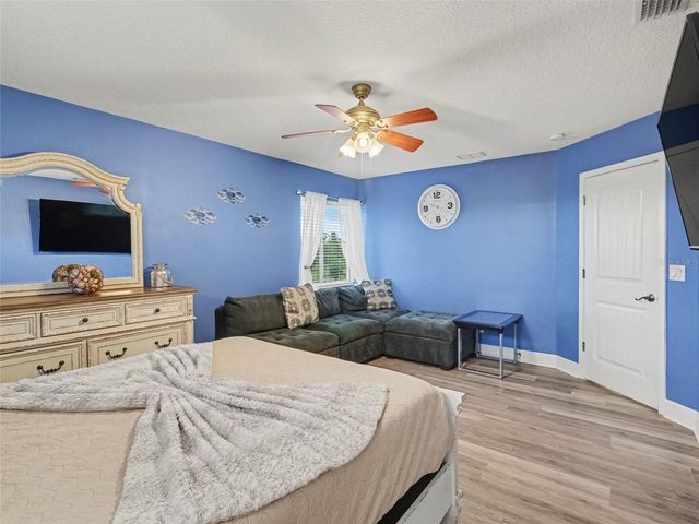 7124 34TH STREET E, Sarasota, FL 34243