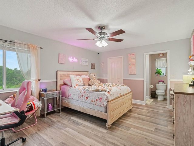 7124 34TH STREET E, Sarasota, FL 34243