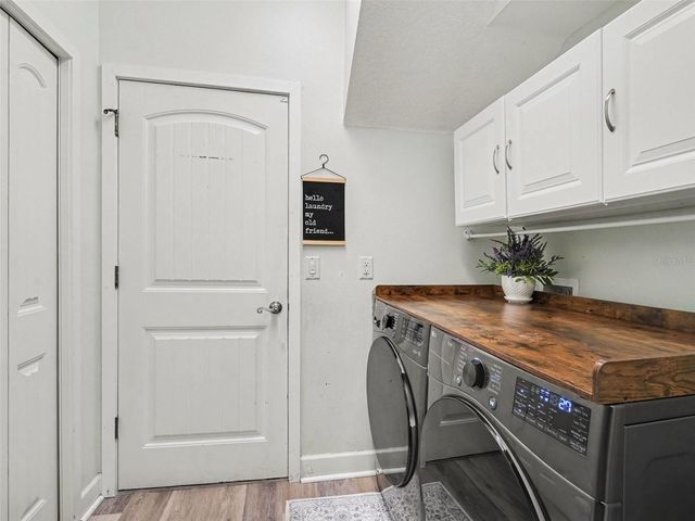 7124 34TH STREET E, Sarasota, FL 34243