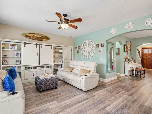7124 34TH STREET E, Sarasota, FL 34243