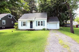 215 Hunt Drive, Manlius, NY 13066