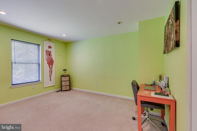 3 CHESTNUT AVE, Somerdale, NJ 08083