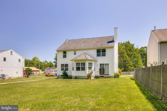 3 CHESTNUT AVE, Somerdale, NJ 08083