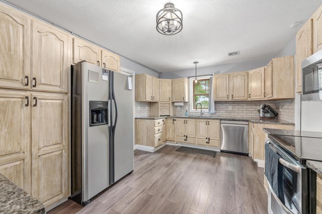 6017 W 73rd St. S., Haysville, KS 67060