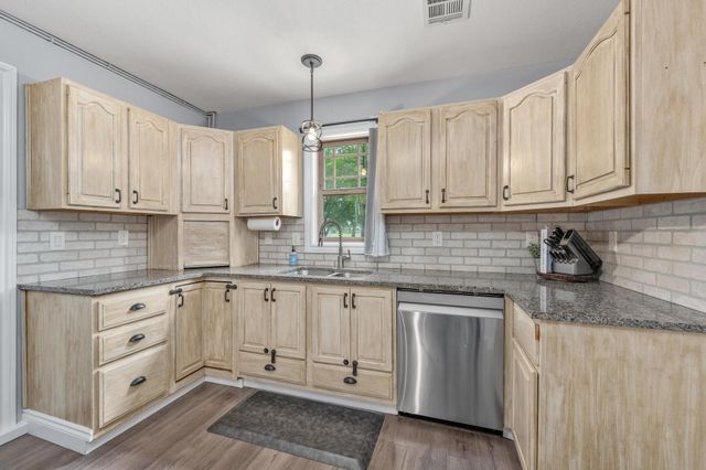 6017 W 73rd St. S., Haysville, KS 67060