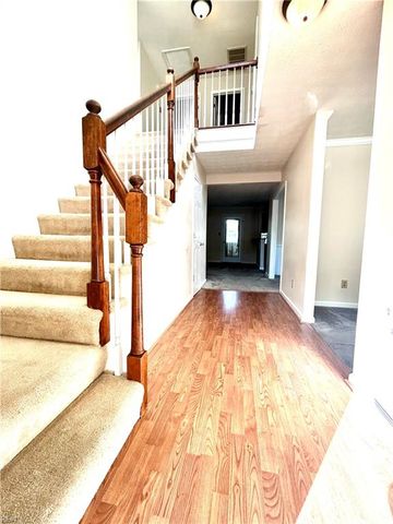 604 Aylesbury DR, Newport News, VA 23608