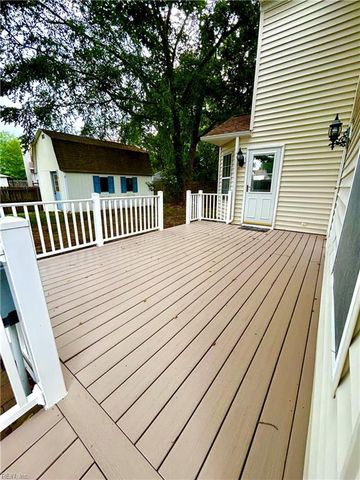 604 Aylesbury DR, Newport News, VA 23608