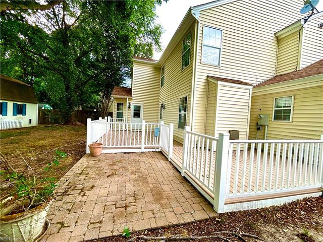 604 Aylesbury DR, Newport News, VA 23608