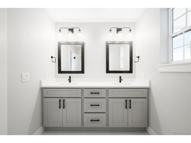 4031 Osage St, Denver, CO 80211