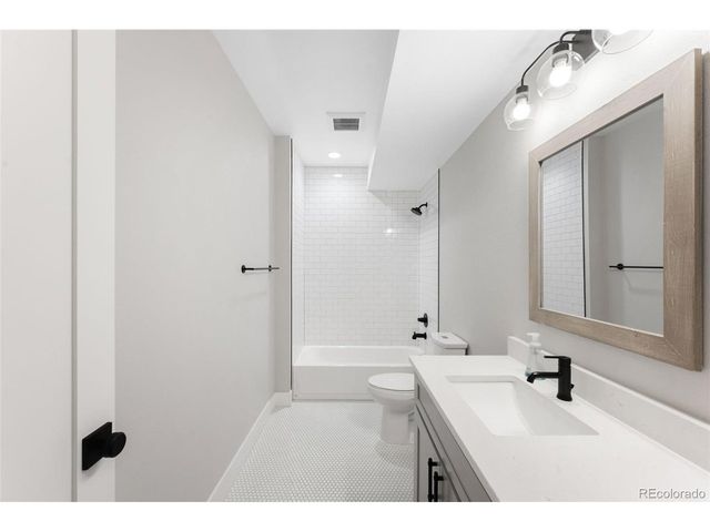 4031 Osage St, Denver, CO 80211