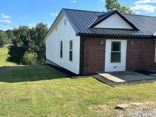 125 Rogers Lane, Irvine, KY 40336