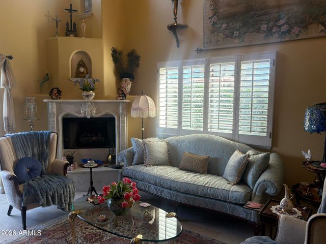 1636 E Villa Theresa Drive, Phoenix, AZ 85022