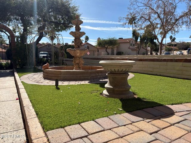 1636 E Villa Theresa Drive, Phoenix, AZ 85022