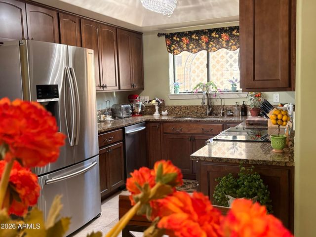 1636 E Villa Theresa Drive, Phoenix, AZ 85022