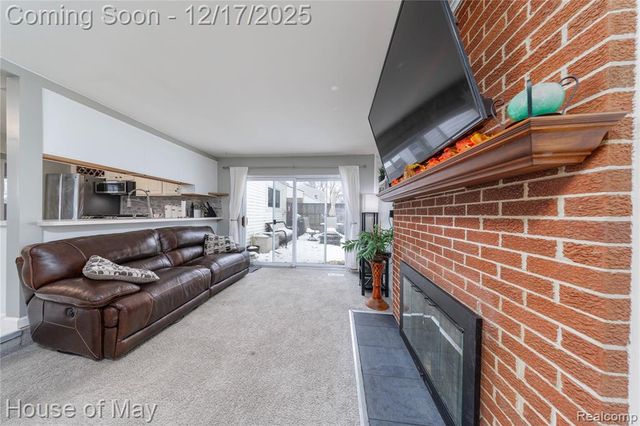 39412 Burns Drive, Sterling Heights, MI 48313