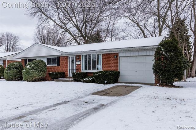 39412 Burns Drive, Sterling Heights, MI 48313