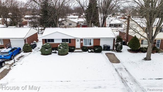 39412 Burns Drive, Sterling Heights, MI 48313