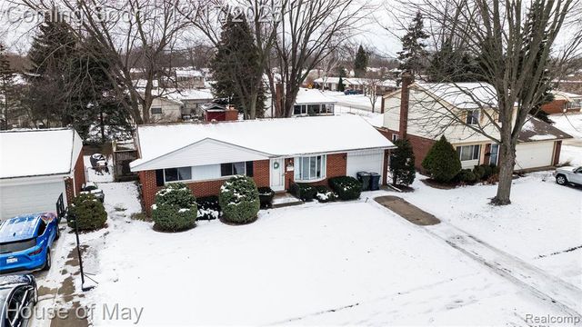 39412 Burns Drive, Sterling Heights, MI 48313