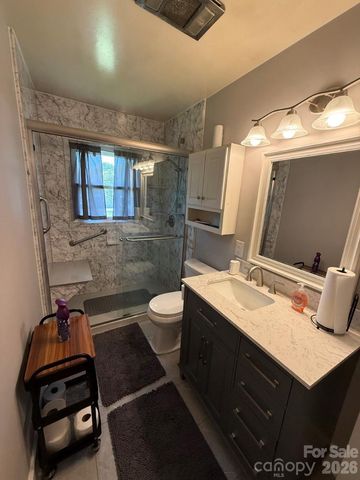 3432 Farrhill Road, Charlotte, NC 28214