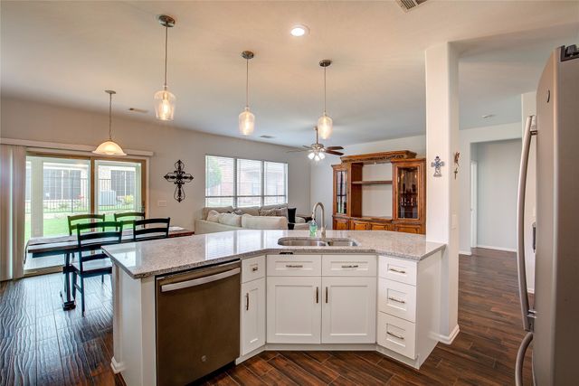 4001 Pineoak Lane, Denton, TX 76210