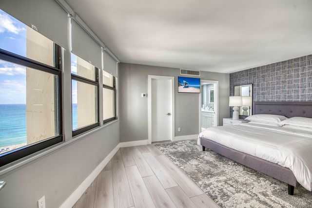 2800 N Ocean Drive B-15d, Singer Island, FL 33404