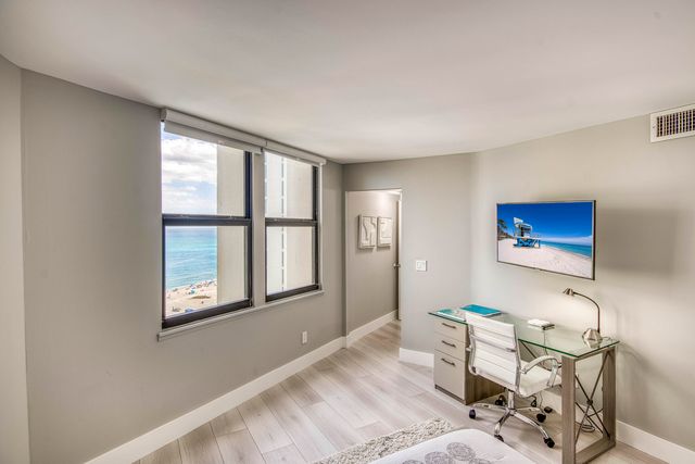 2800 N Ocean Drive B-15d, Singer Island, FL 33404