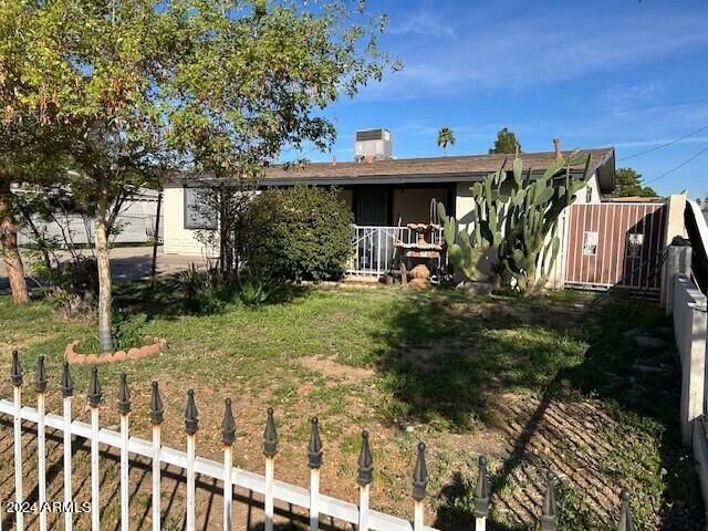 7718 W WHITTON Avenue, Phoenix, AZ 85033