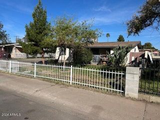 7718 W WHITTON Avenue, Phoenix, AZ 85033