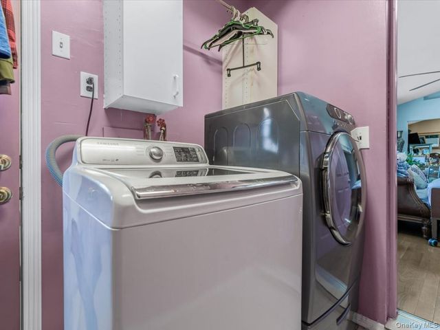 12 Cable Lane, Hicksville, NY 11801