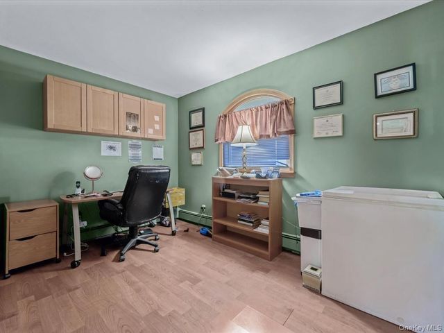 12 Cable Lane, Hicksville, NY 11801