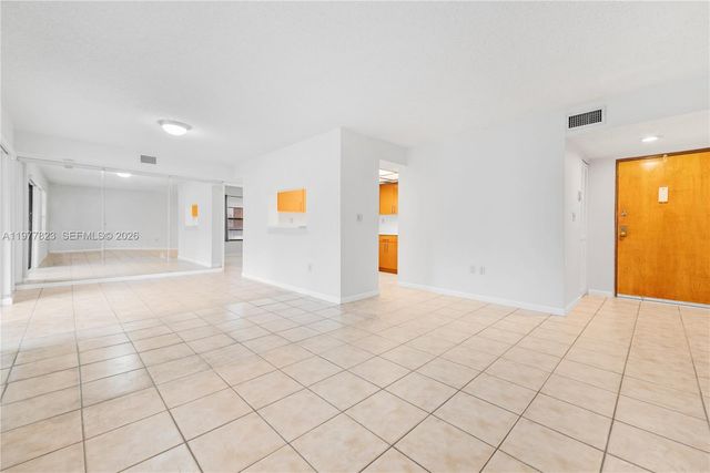 9140 SW 123rd Ct 210Q, Miami, FL 33186