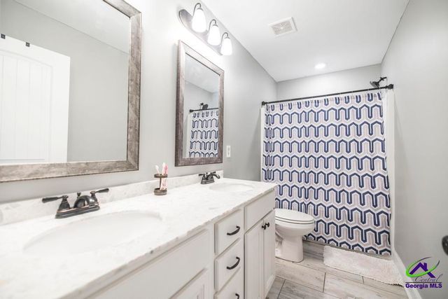 137 Sadie Heights Boulevard, Perry, GA 31069