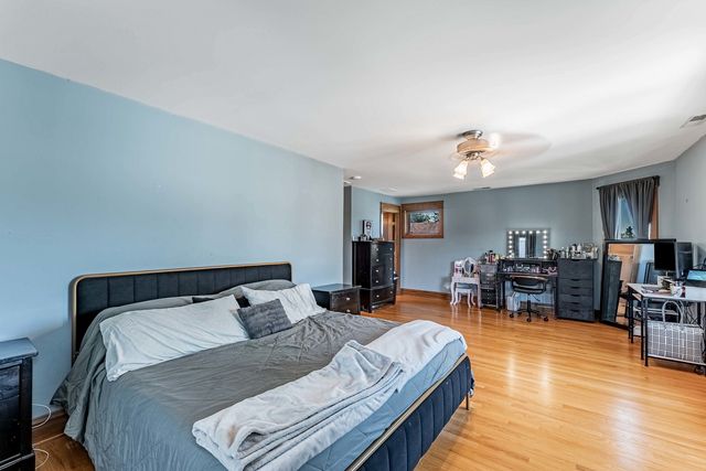 2901 N 76th Court, Elmwood Park, IL 60707