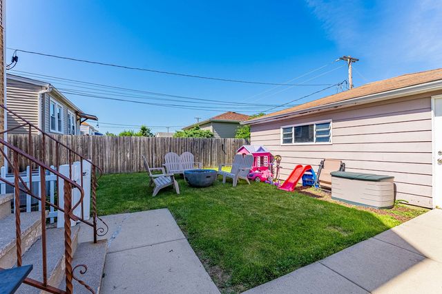 2901 N 76th Court, Elmwood Park, IL 60707