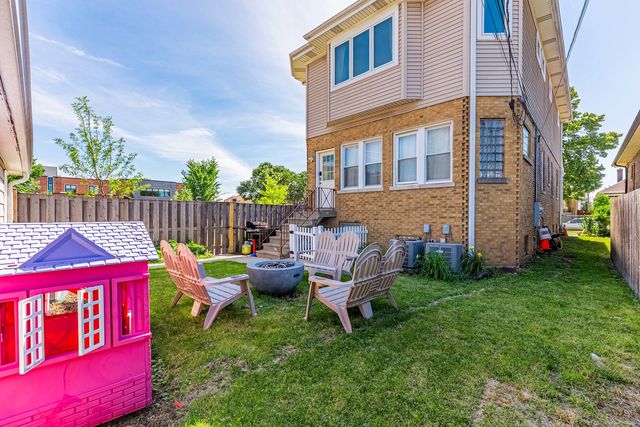 2901 N 76th Court, Elmwood Park, IL 60707