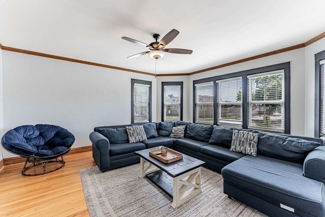 2901 N 76th Court, Elmwood Park, IL 60707