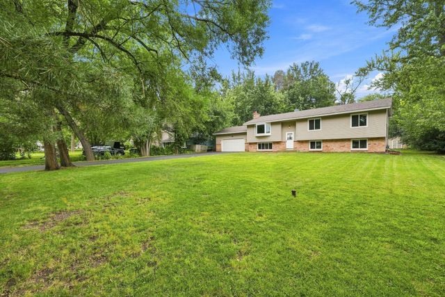 25715 Wild Rose Lane, Excelsior, MN 55331
