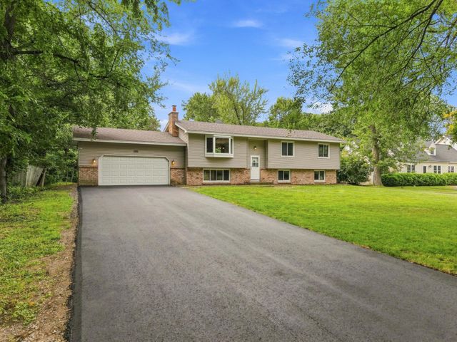 25715 Wild Rose Lane, Excelsior, MN 55331