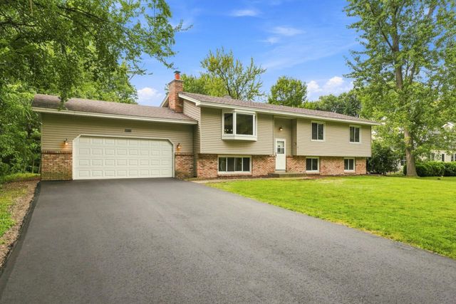 25715 Wild Rose Lane, Excelsior, MN 55331