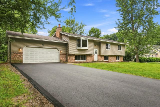 25715 Wild Rose Lane, Excelsior, MN 55331