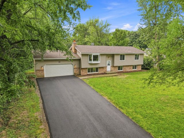 25715 Wild Rose Lane, Excelsior, MN 55331