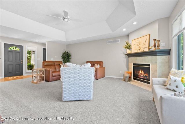 1003 Oneida Woods Trail, Grand Ledge, MI 48837