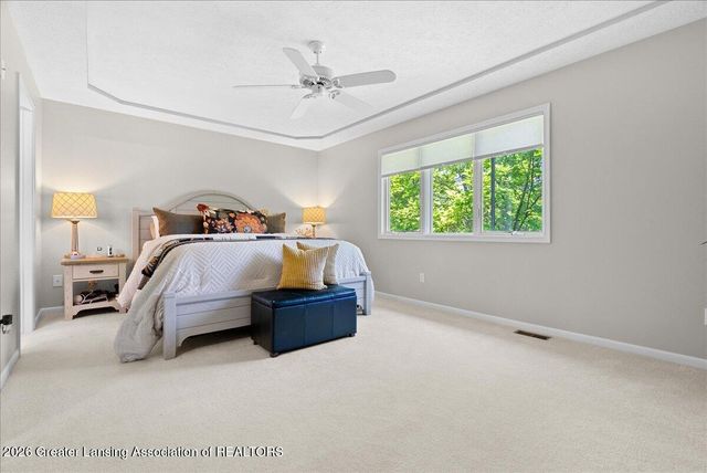 1003 Oneida Woods Trail, Grand Ledge, MI 48837