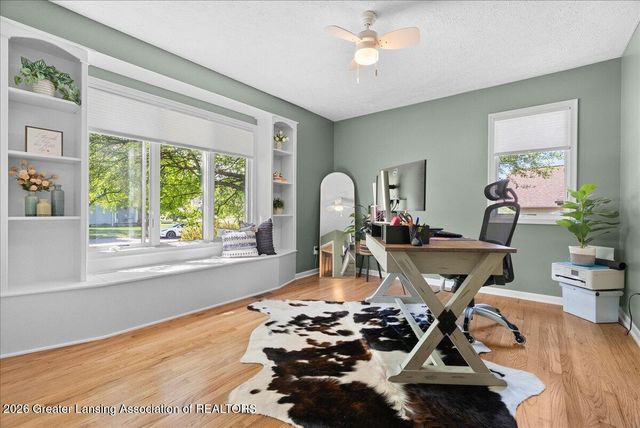 1003 Oneida Woods Trail, Grand Ledge, MI 48837
