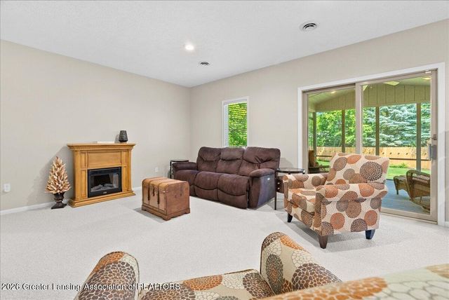 1003 Oneida Woods Trail, Grand Ledge, MI 48837