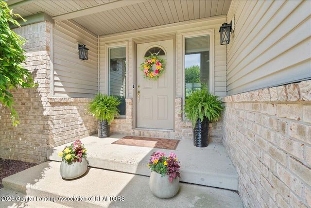 1003 Oneida Woods Trail, Grand Ledge, MI 48837