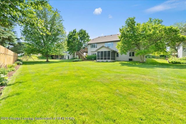 1003 Oneida Woods Trail, Grand Ledge, MI 48837